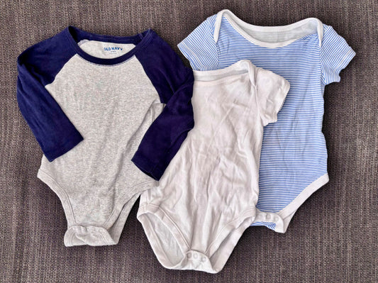 3 x onesies 12-18 months, Kids 18 Month (12-18M)