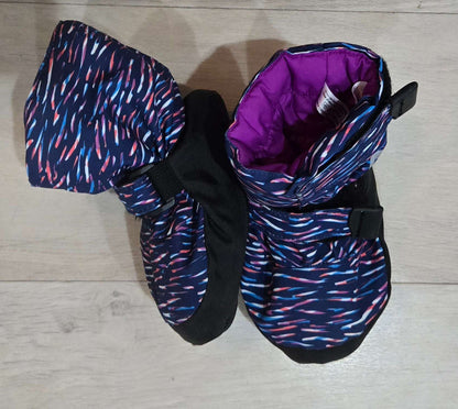 MEC Toaster Booties - MSRP 39.95, Shoes 3 (Baby: 0-12 mth)