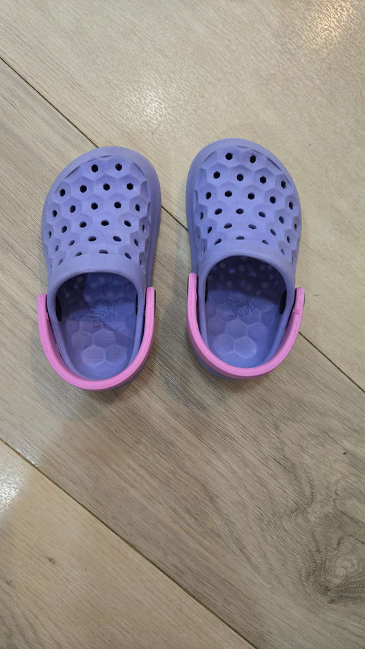Joybees slides - size 4/5, Shoes 4.5 (Walkers:12-24 mth)