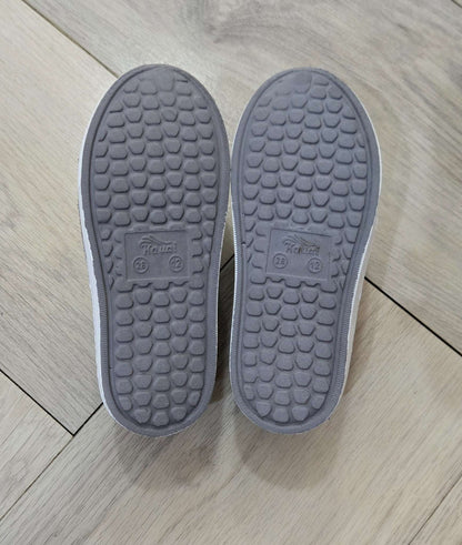 'Native' knockoffs - size 12, Shoes 12 (Toddler:2-4yr)