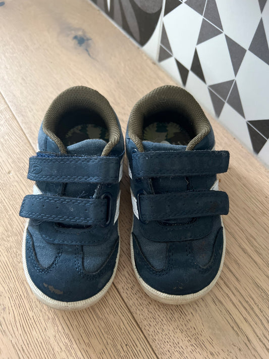 Dr. Scholls kids sneakers 8C , Shoes 8 (Toddler:2-4yr)