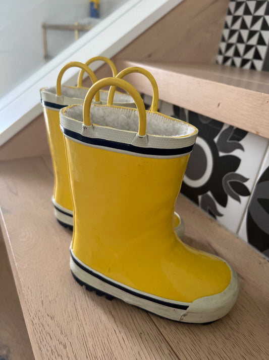 Fleece lined yellow rain boots 8C , Shoes 8 (Toddler:2-4yr)
