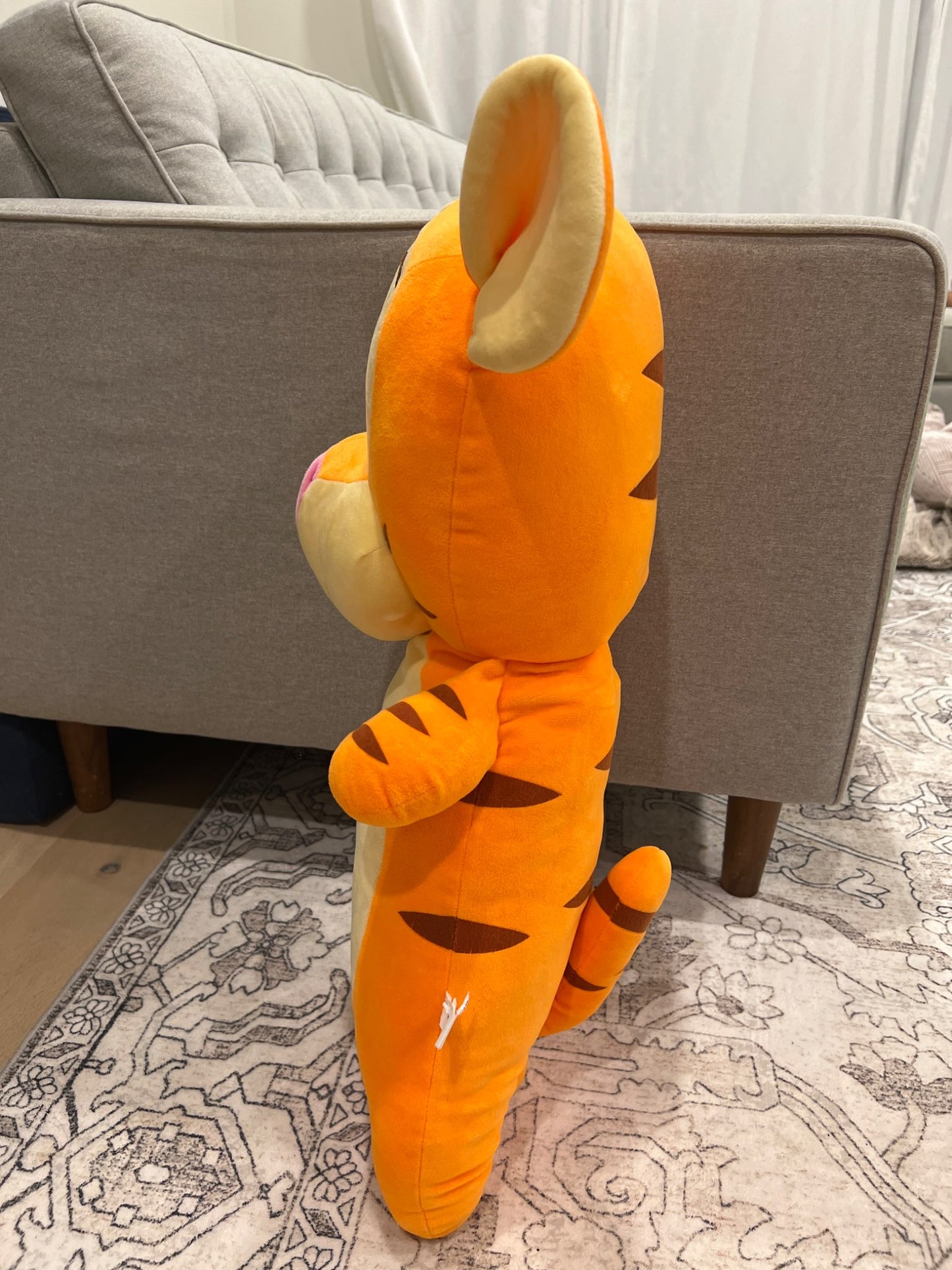Large Tigger plushie