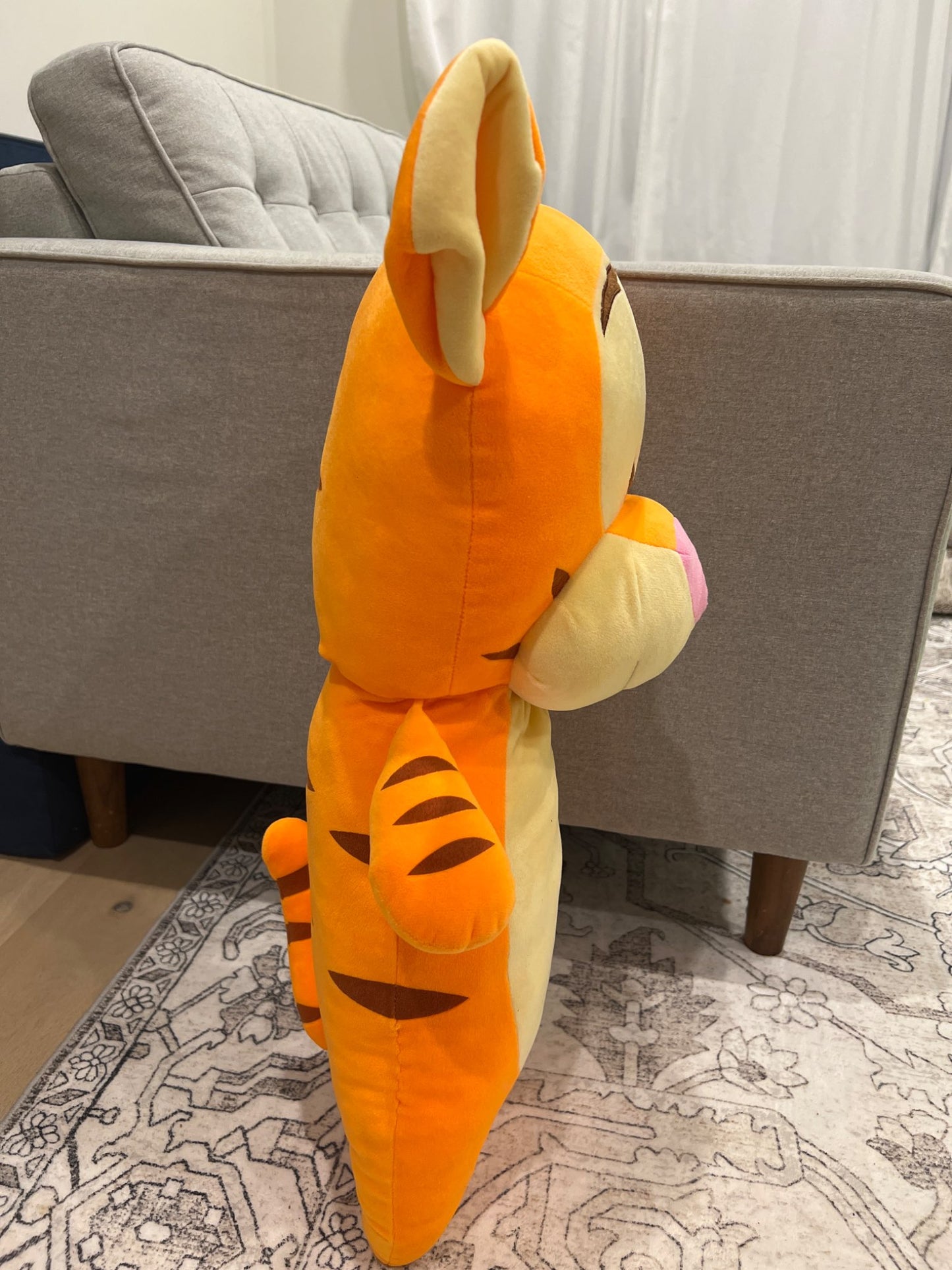 Large Tigger plushie