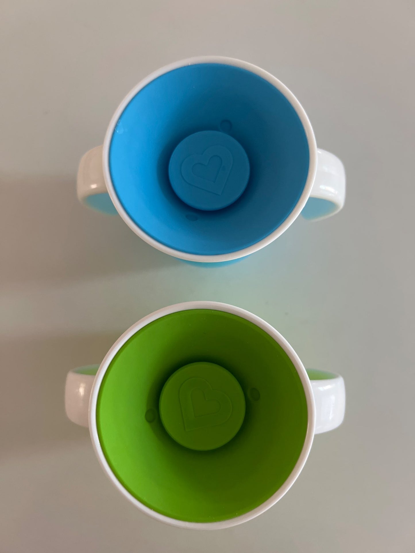 Munchkin 360 sippy cup (2)