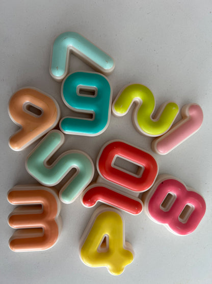 Logic & math scale toy