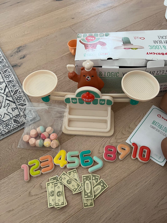 Logic & math scale toy