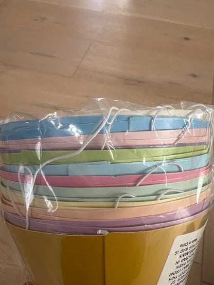 Paper party hats (22)
