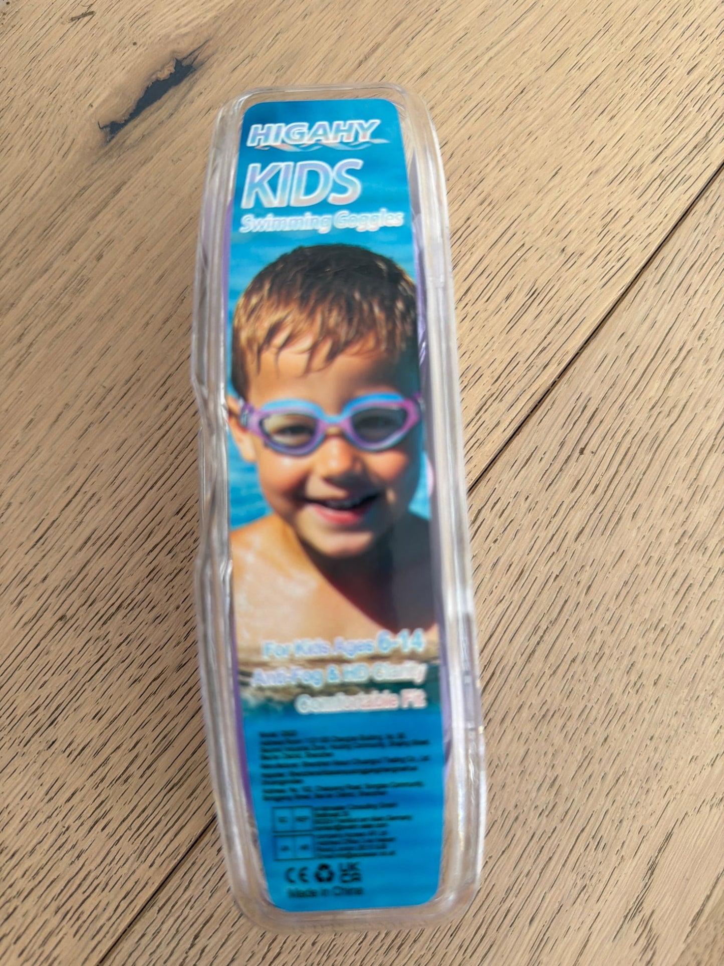 New swim goggle