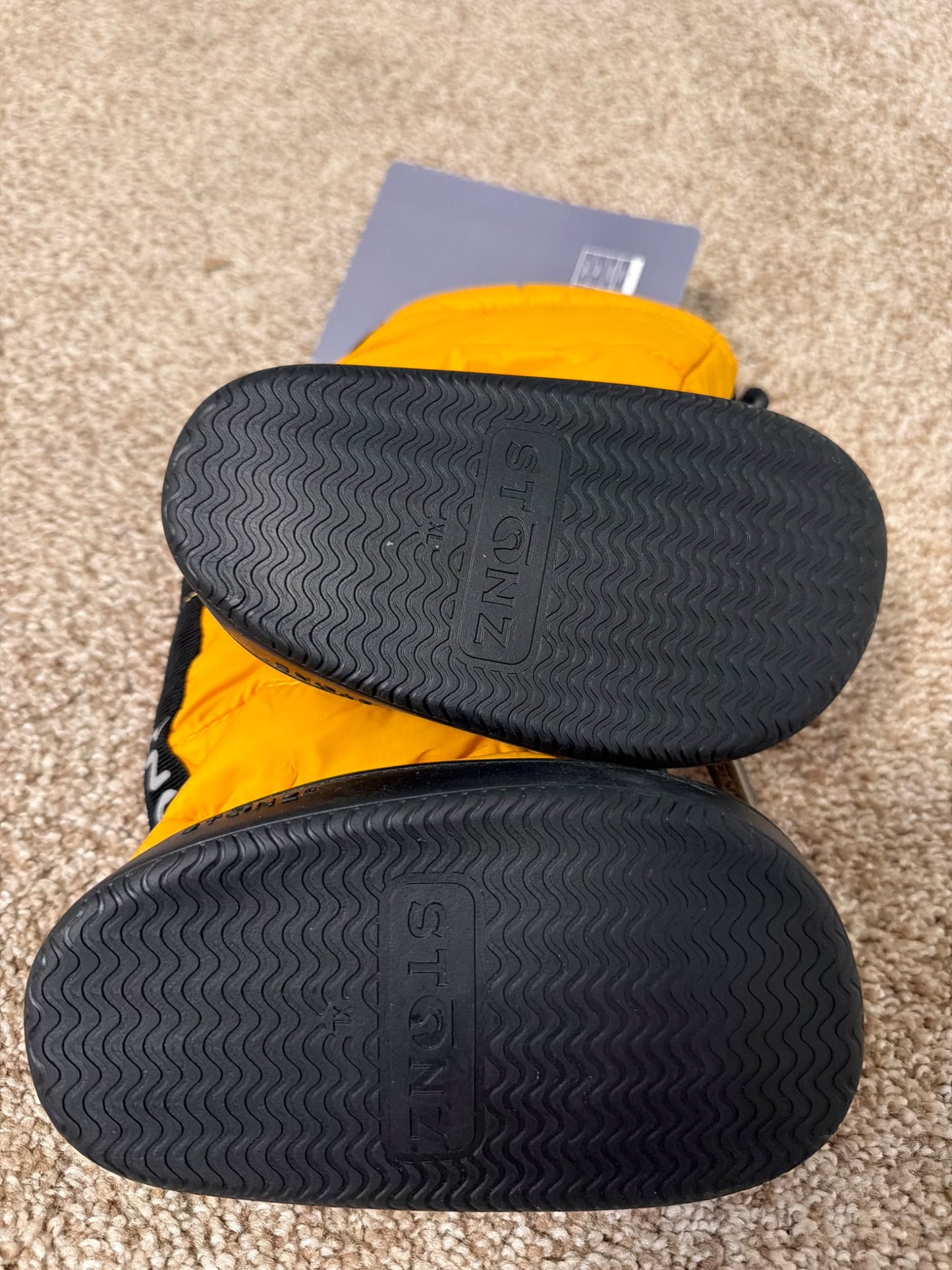 New Stonz puffer winter boots , Shoes 7 (Walkers:12-24 mth)