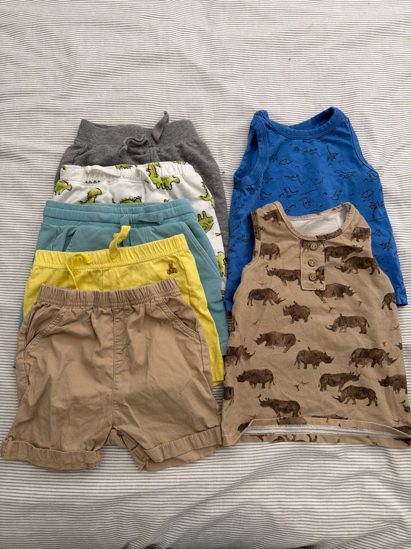 18-24m shorts and sleeveless top bundle (x7), Kids 24 Month (18-24M)