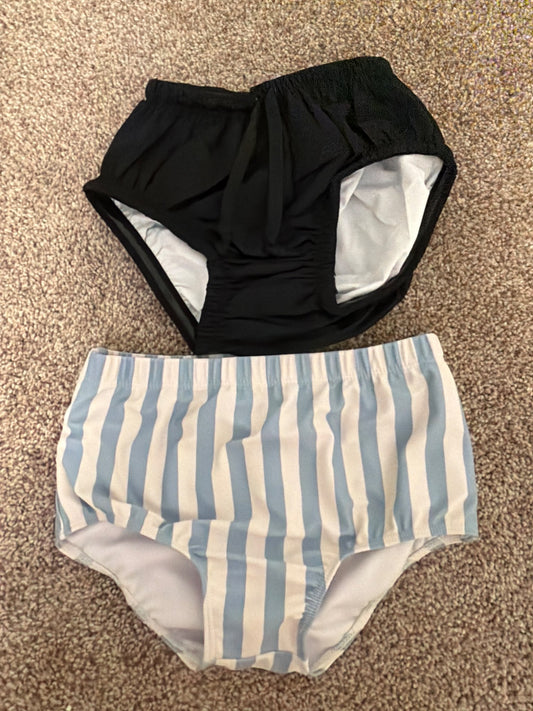 Swim trunks and plastic cover for toddler 3-4 , Kids 3T