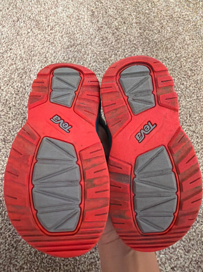 7T TEVA toddler sandals. , Shoes 7 (Walkers:12-24 mth)