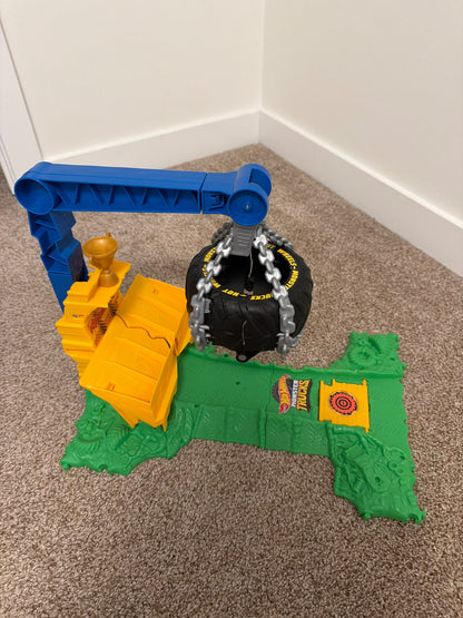 Monster truck ramp