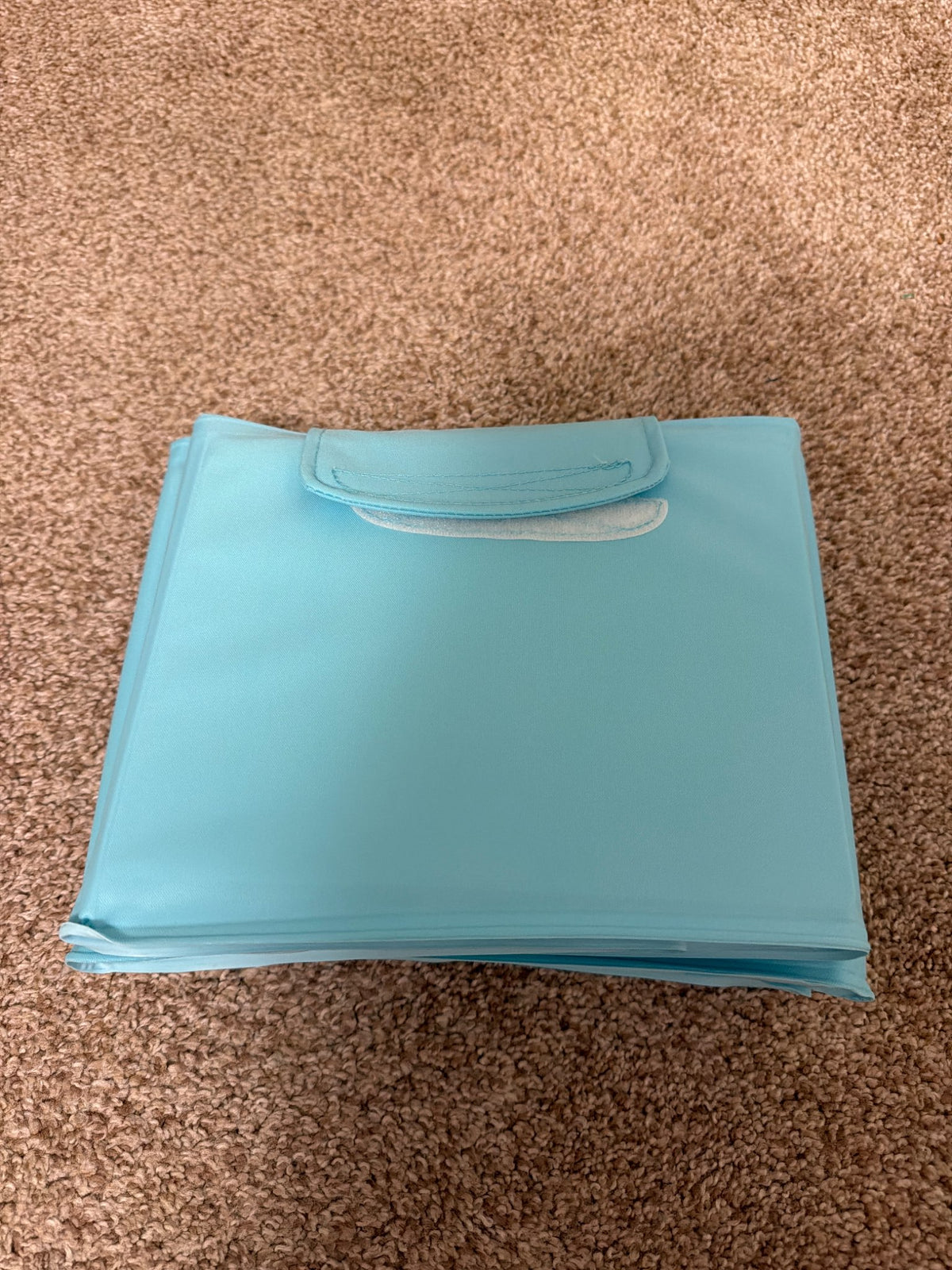 Foldable bath tub