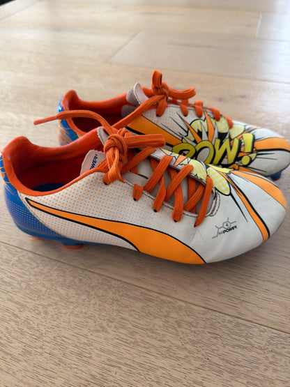 Soccer cleats size 3 , Shoes 3 (Kids:4-8yr)