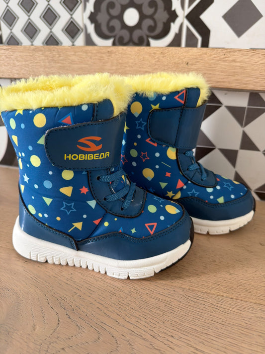New kids winter boots 8.5T, Shoes 8.5 (Toddler:2-4yr)