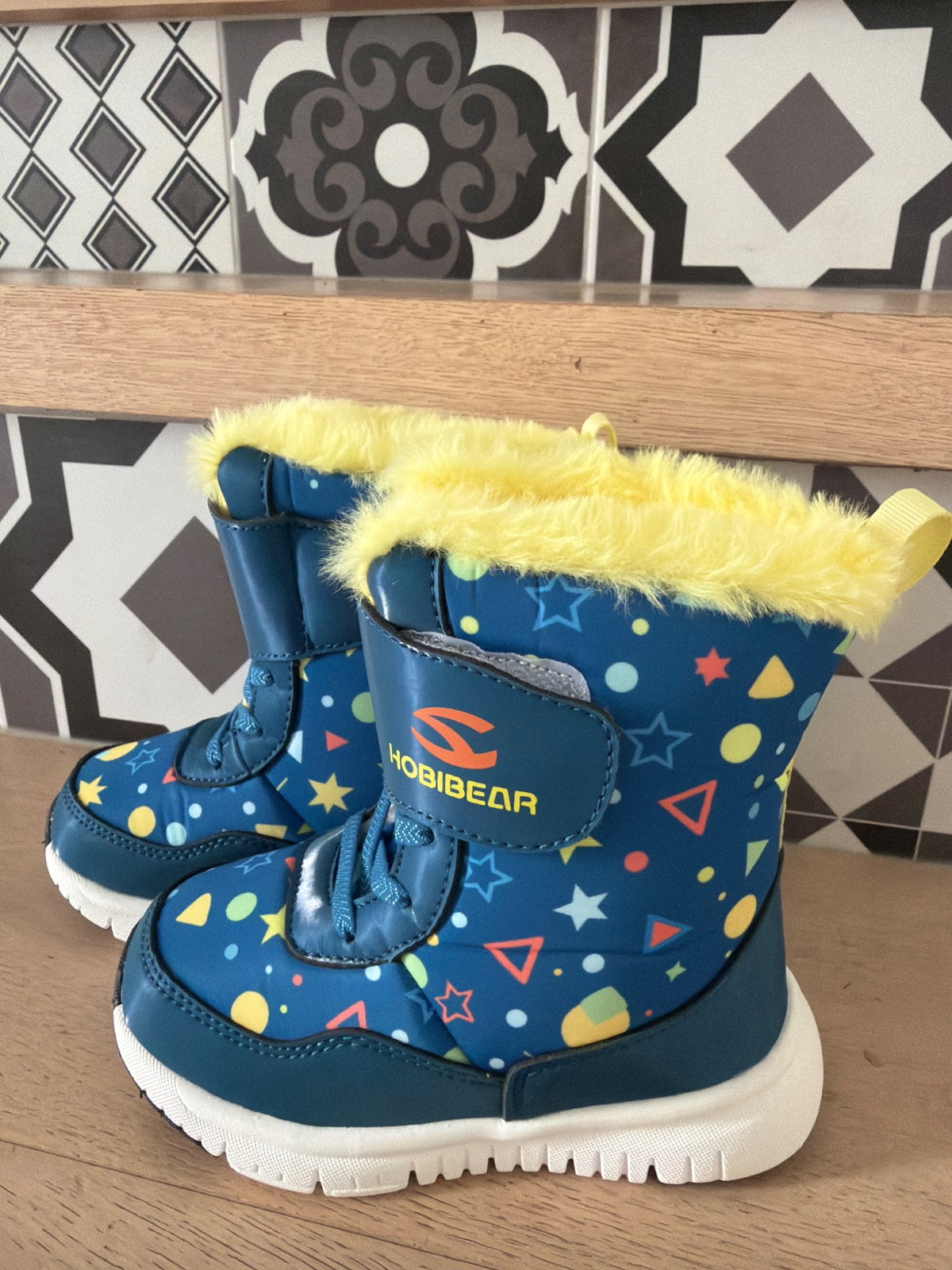 New kids winter boots 8.5T, Shoes 8.5 (Toddler:2-4yr)