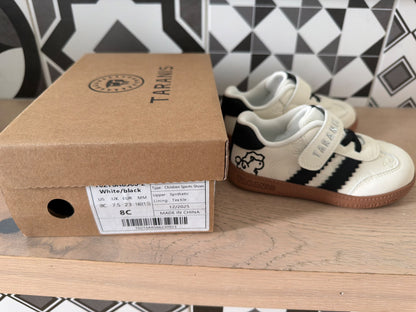 New Toddler sneakers size 8C , Shoes 8 (Toddler:2-4yr)