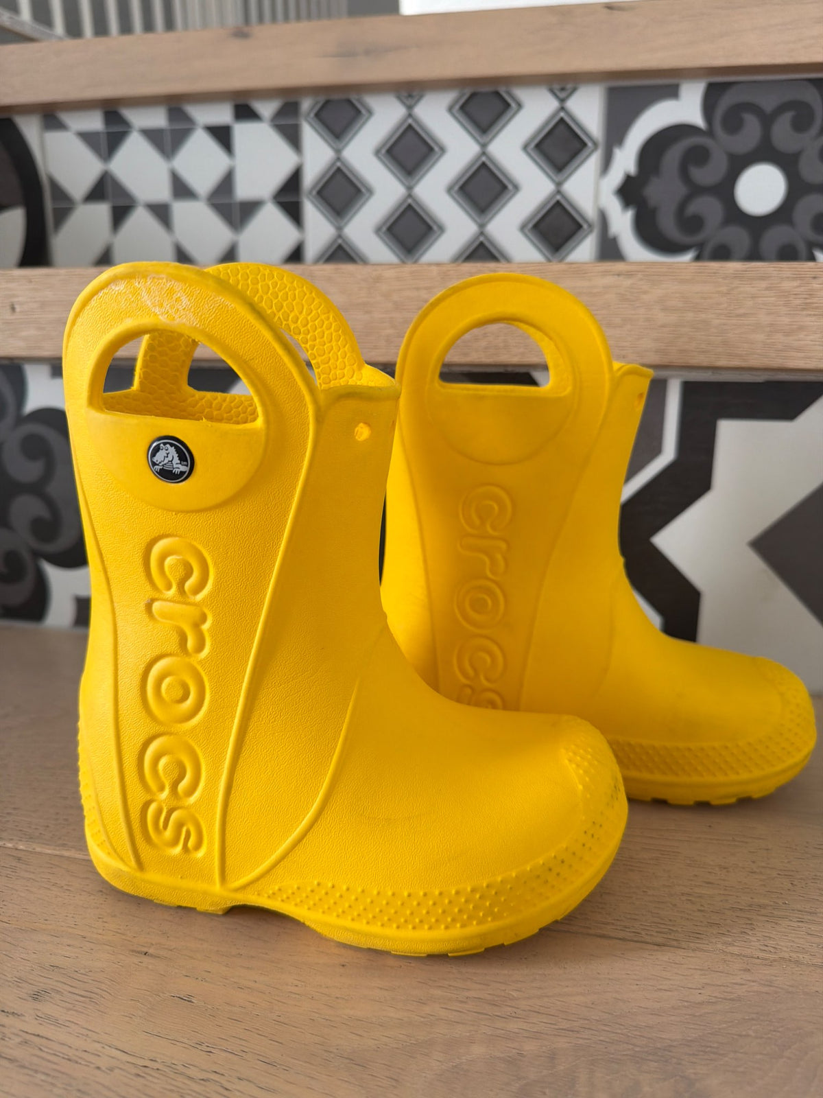 8C croc rain boots , Shoes 8 (Toddler:2-4yr)