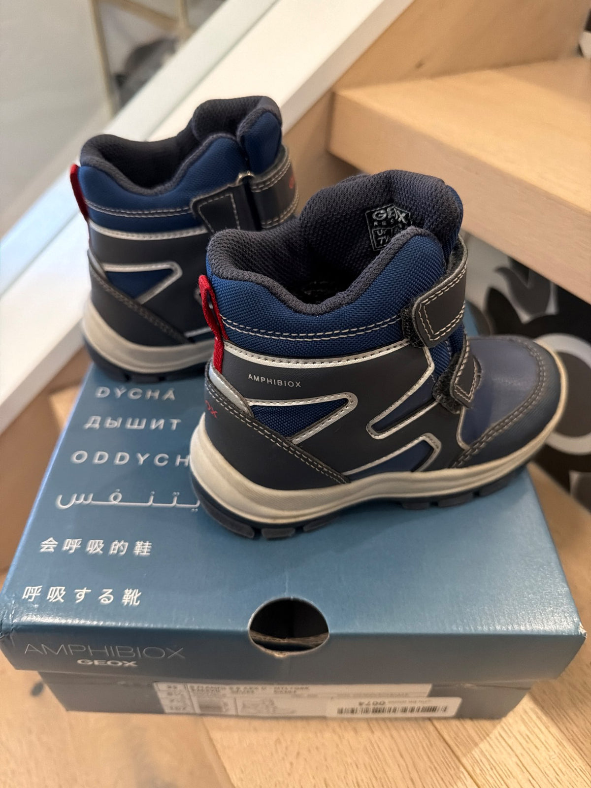 GEOX Winter boots , Shoes 8.5 (Toddler:2-4yr)