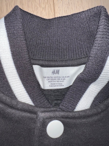 H&M Among Us Sweater Jacket , Kids 5/5T (extra small)