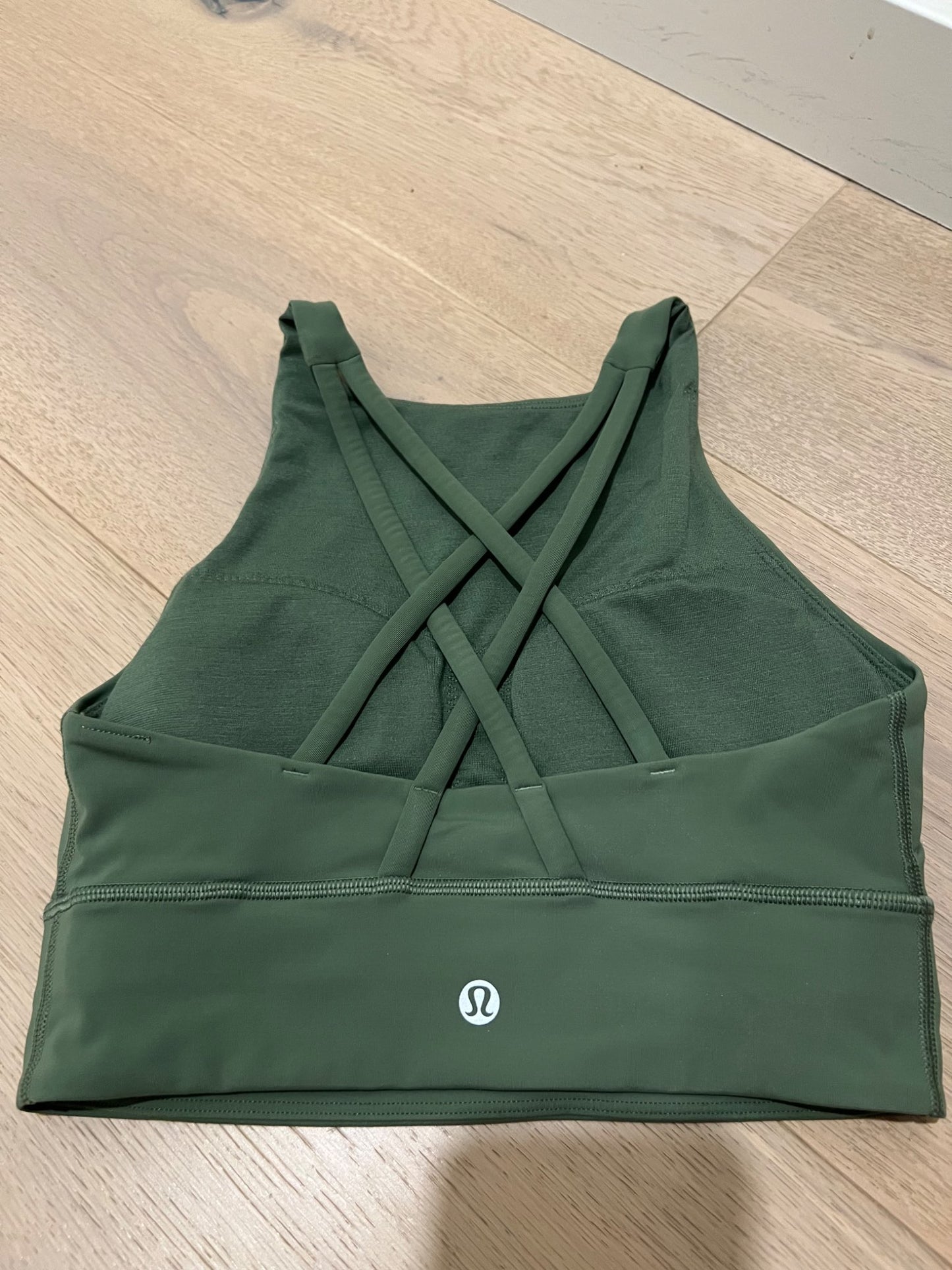 Lululemon long line high neck energy sports bra , Kids 16 to 20 (extra large)