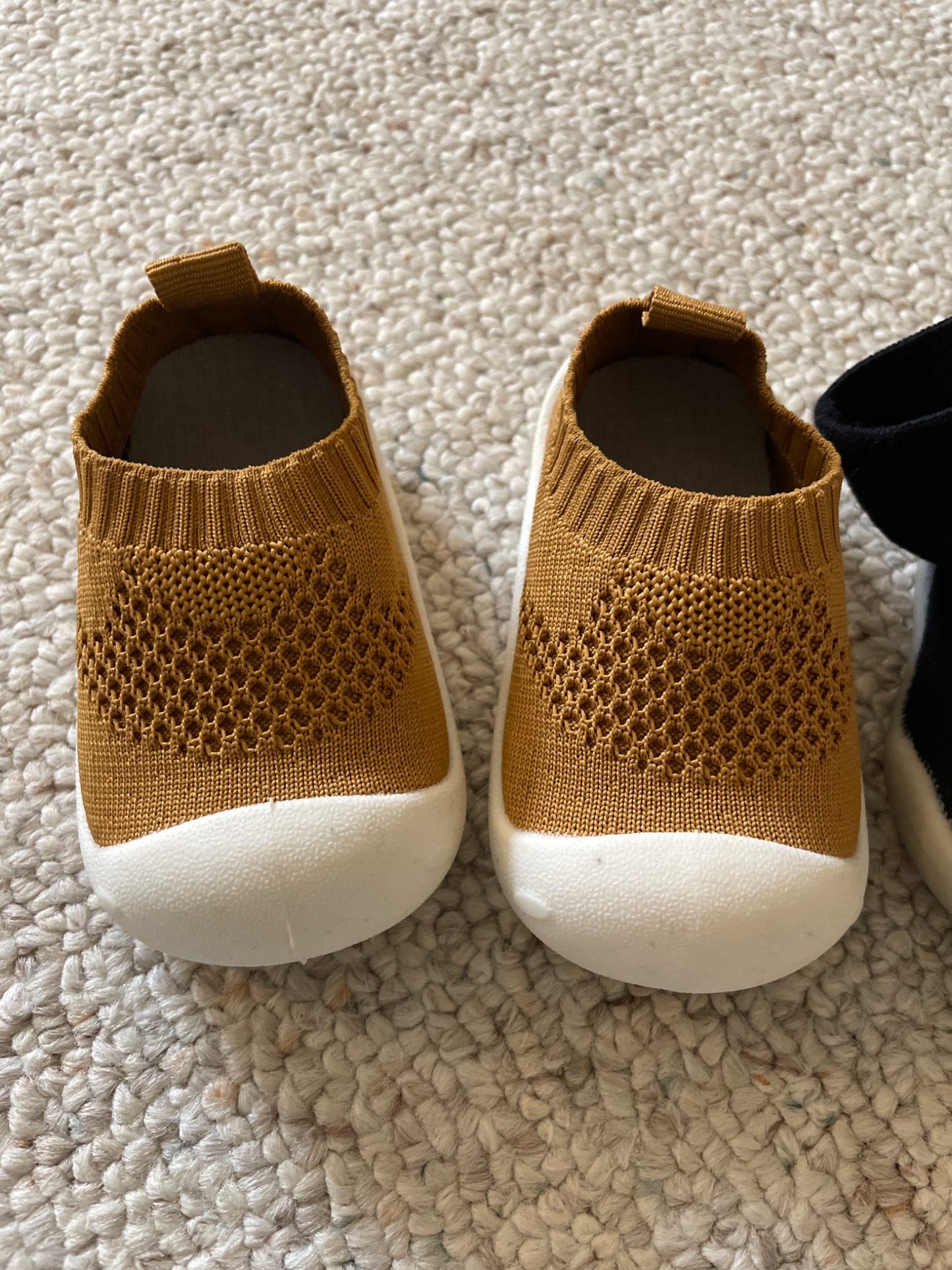 Baby Shoes x2 , Shoes 1 (Baby: 0-12 mth)