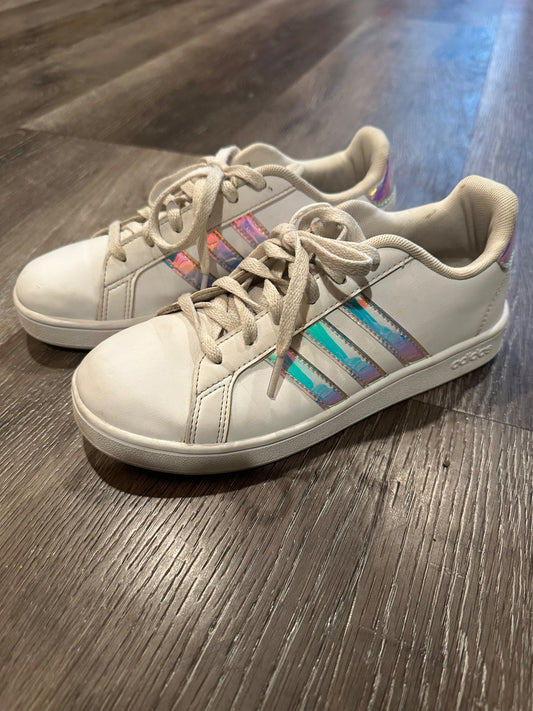 Adidas Superstar Iridescent/White Shoes Size 3, EUC, Shoes 3 (Kids:4-8yr)
