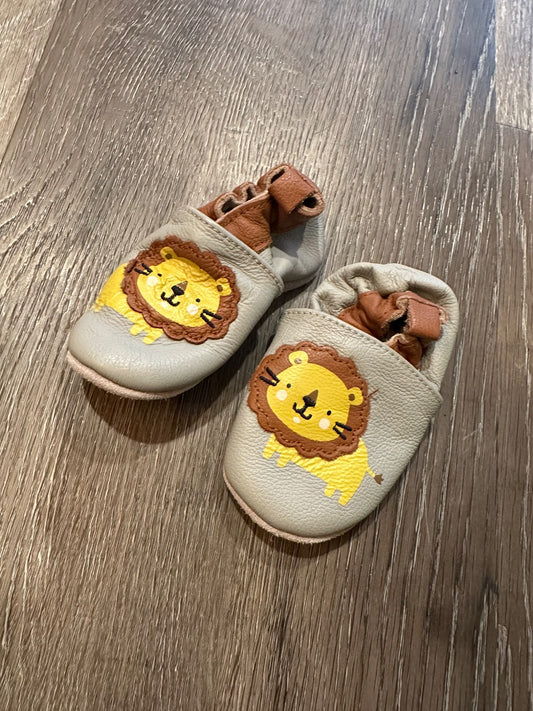 Joe Fresh leather moccasins, Size 12-18 months, VGUC , Shoes 5 (Walkers:12-24 mth)