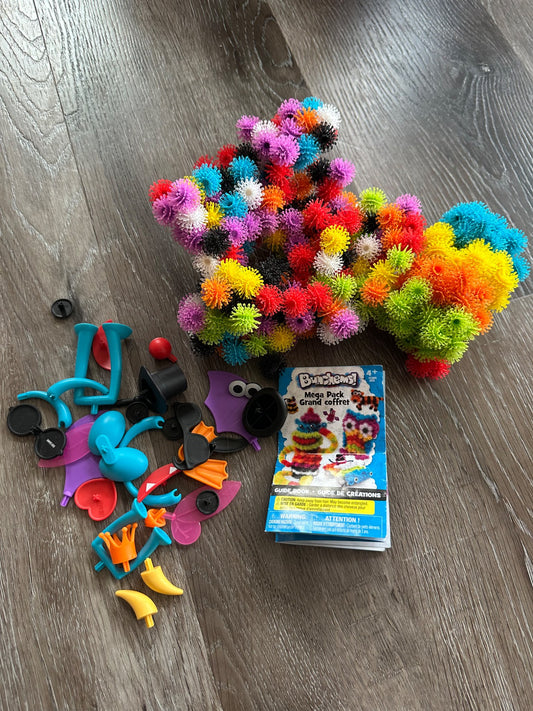 “Bunchems” activity set