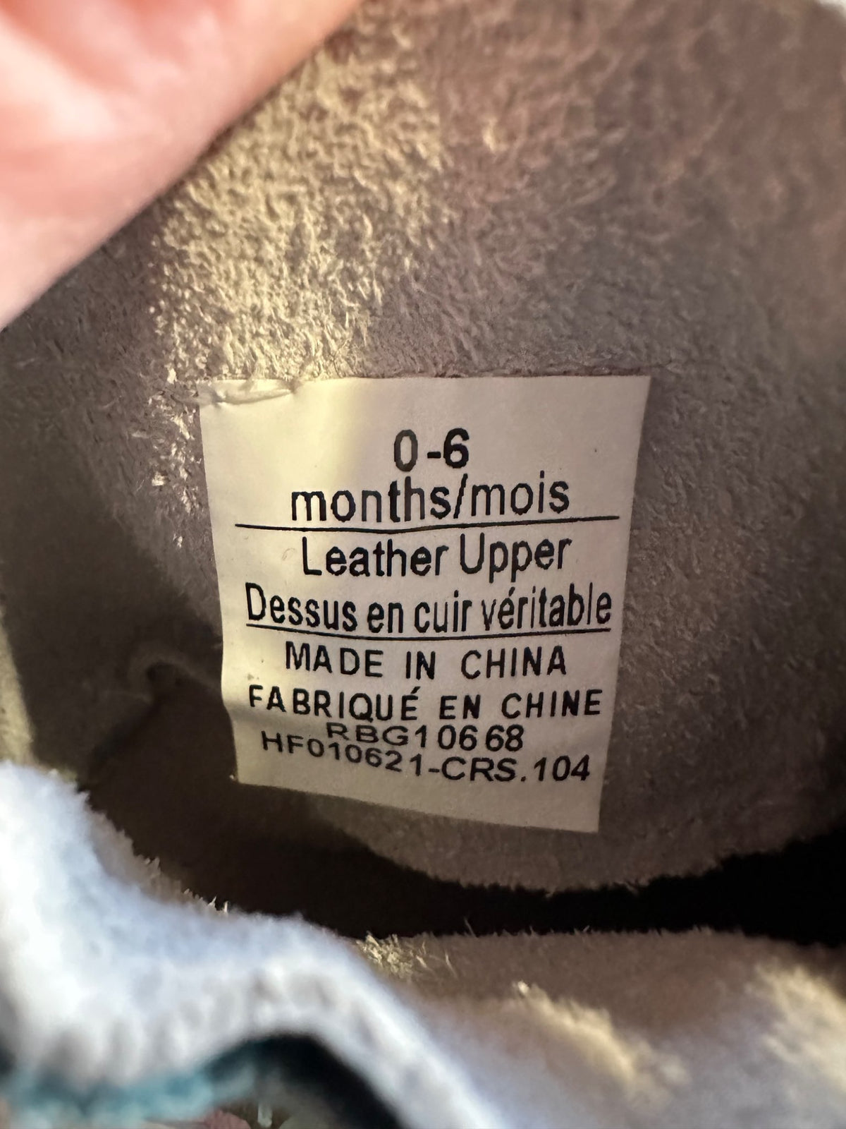 Leather Slip on shoes, 0-6 months, Like New, Shoes 0 (Baby: 0-12 mth)