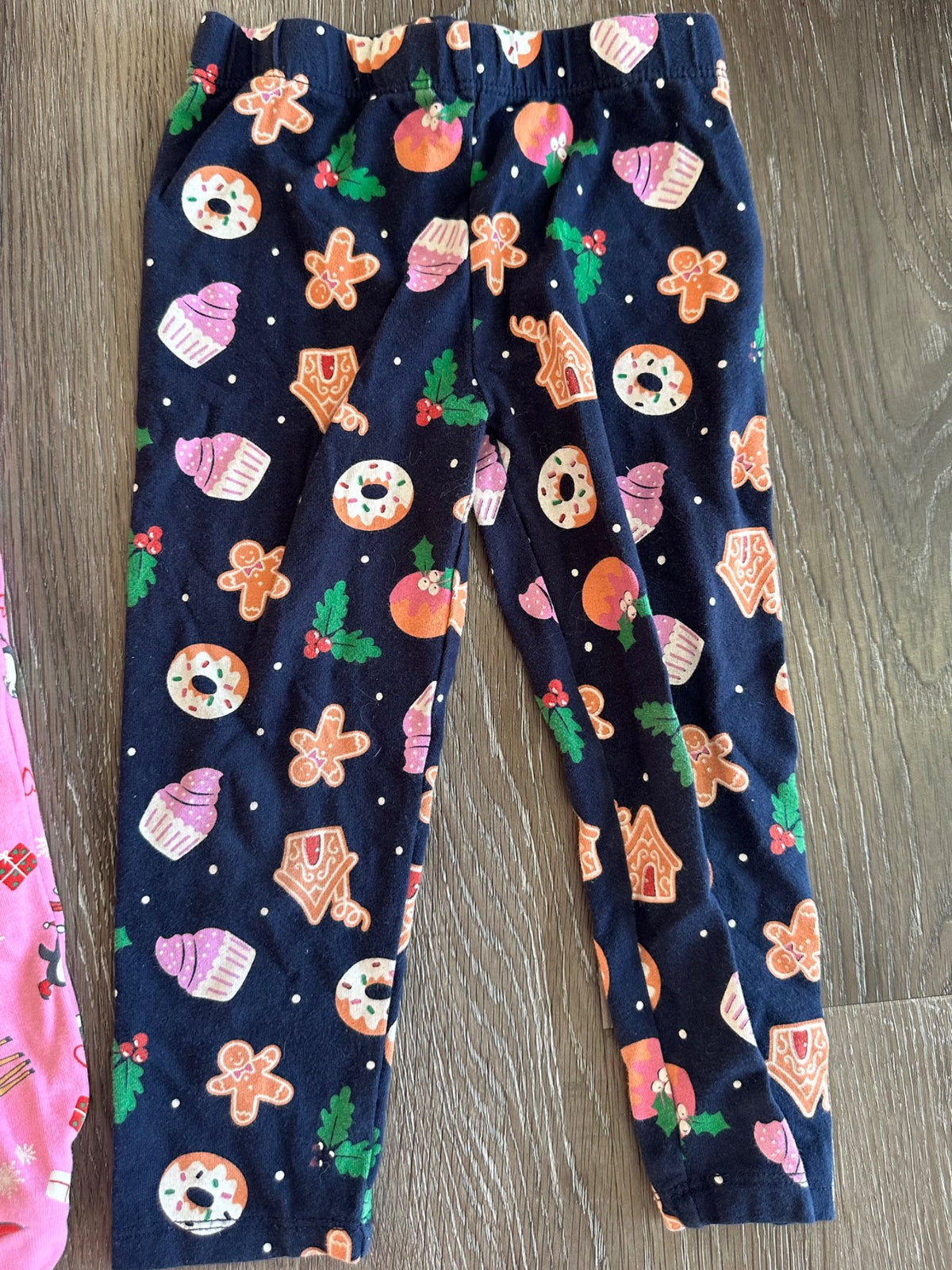 Christmas pajamas and leggings, Size 3T, EUC, Kids 3T