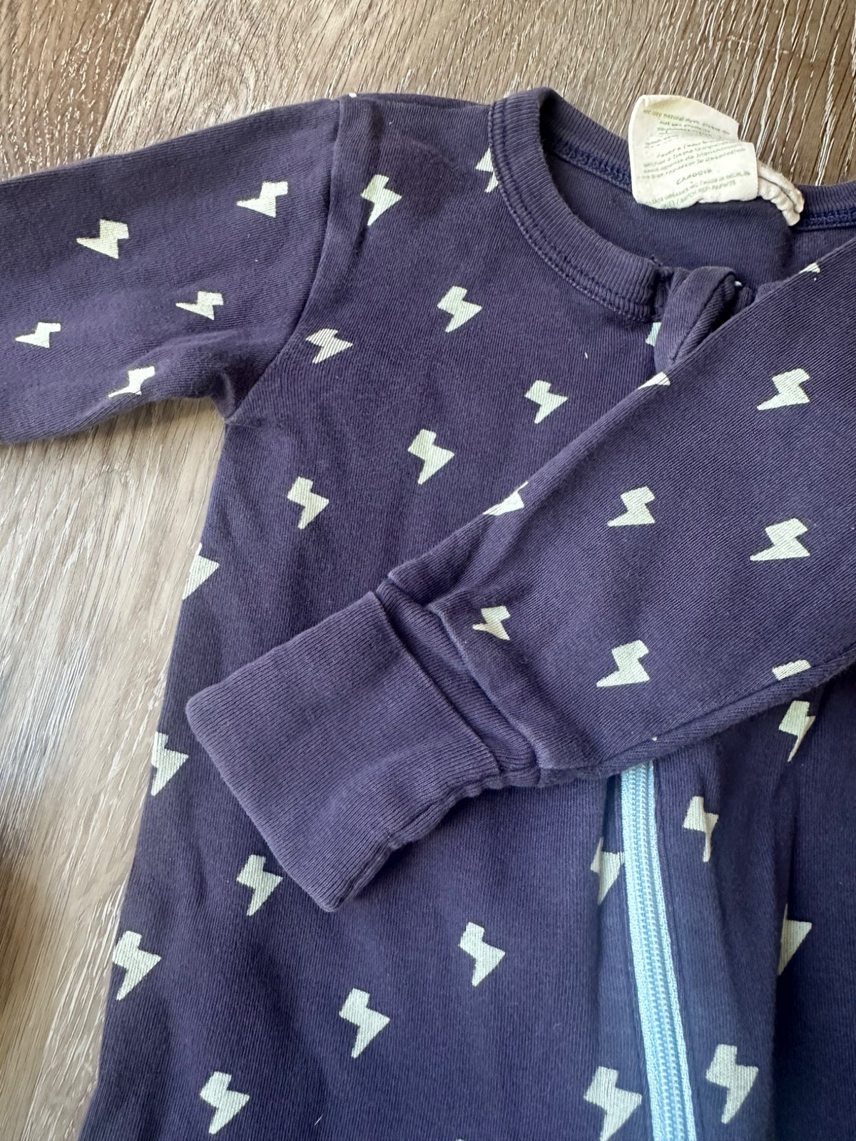 Parade Organics onesie, Size 6-12 months, VGUC , Kids 12 Month (9-12M)