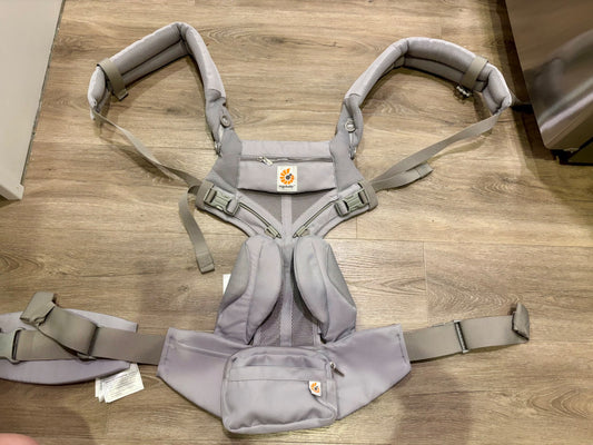 ergo baby Omni 360 baby carrier