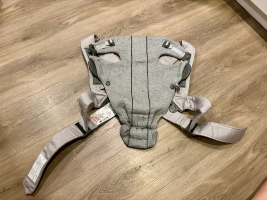 Baby bjorn baby carrier mini