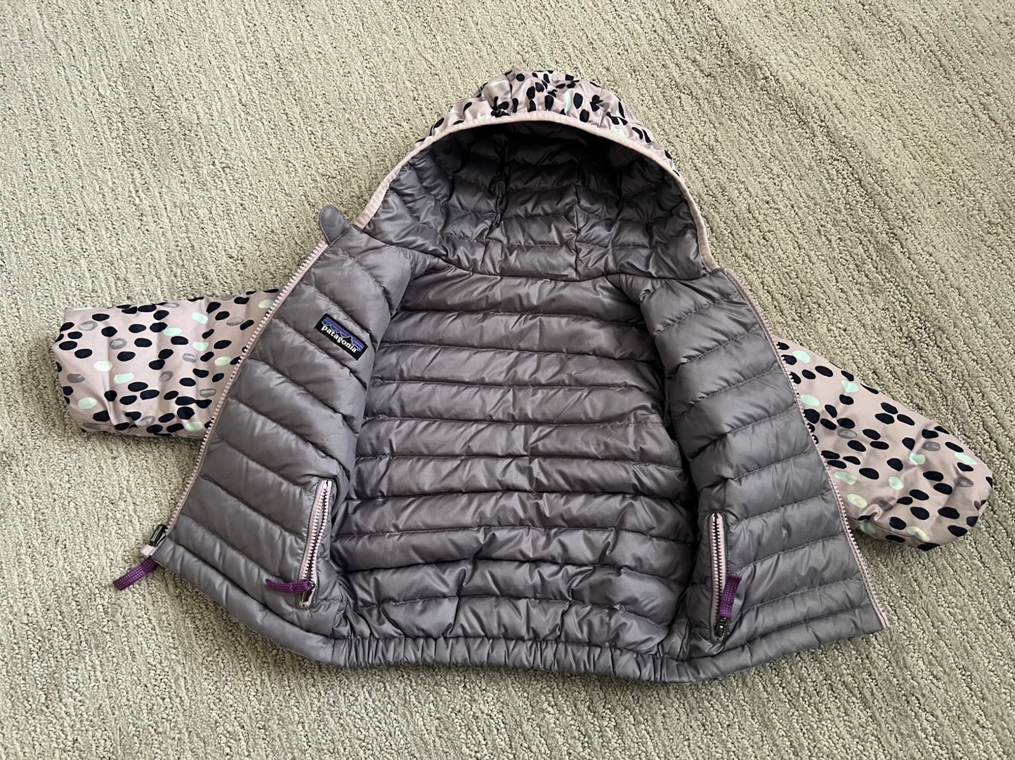 Patagonia Baby Girl Reversible Down Jacket Size 18-24Month (MSRP $170), Kids 24 Month (18-24M)