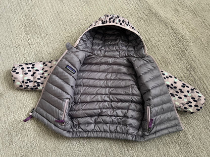 Patagonia Baby Girl Reversible Down Jacket Size 18-24Month (MSRP $170), Kids 24 Month (18-24M)