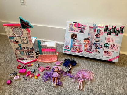 LOL Surprise! OMG Mall of Surprises Playset + 3 OMG Dolls