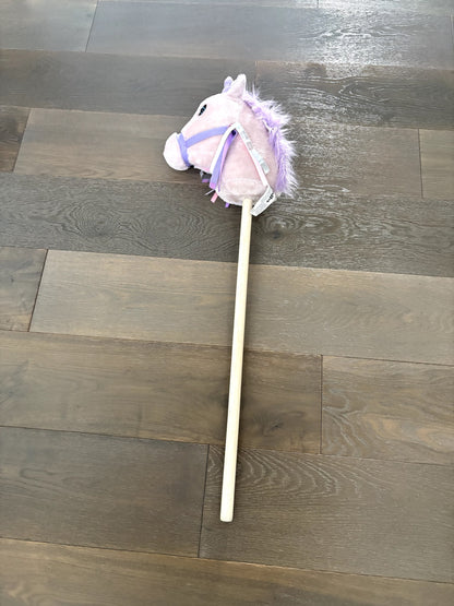 VGUC Toys R Us  "Stick Unicorn" Toy