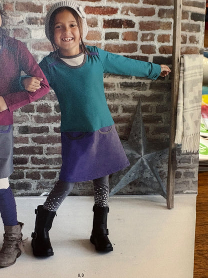 EUC Peekaboo Beans "Picture Perfect" Dress Size 4, Kids 4/4T