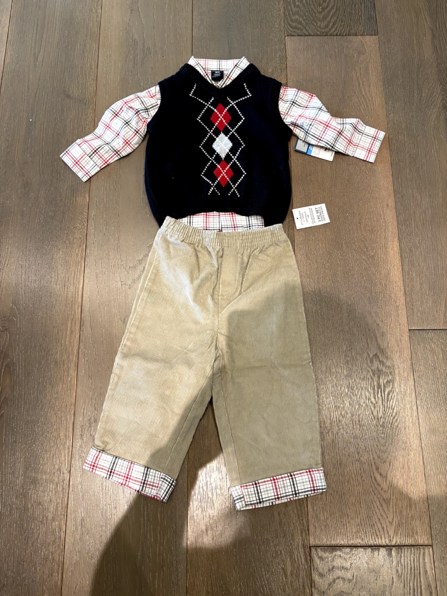NWT - Dockers 3 piece Set - Size 18M, Kids 18 Month (12-18M)
