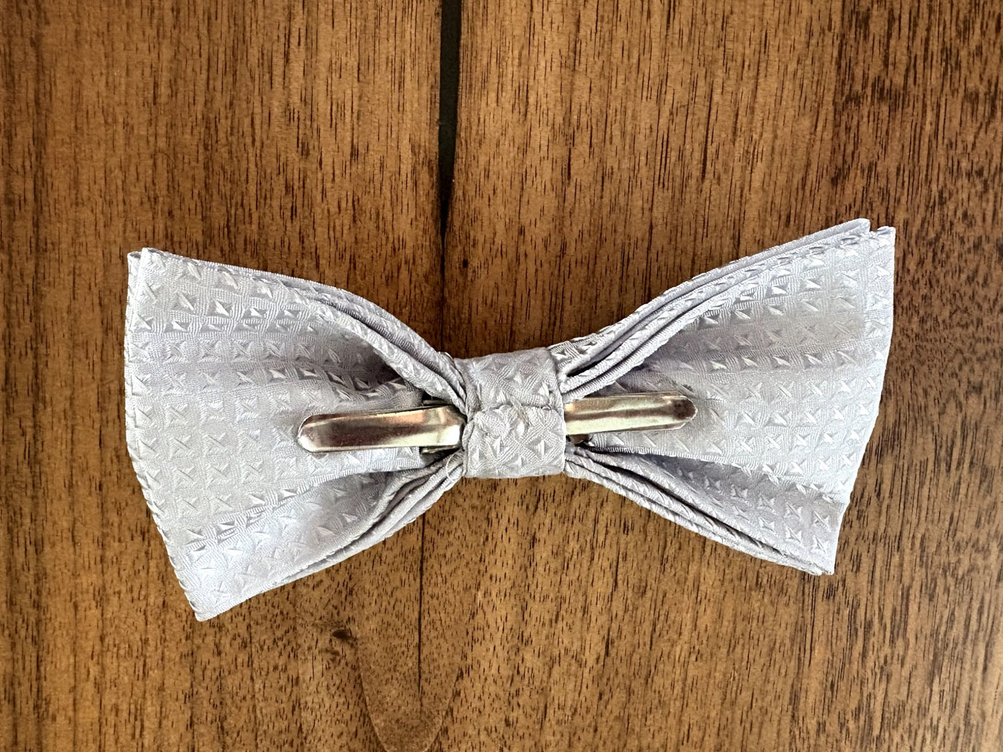 EUC Sliver, easy clip on Bow tie