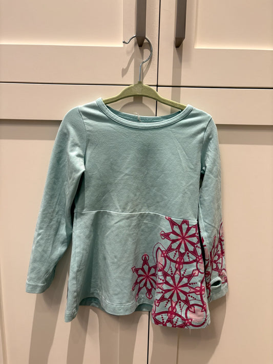 VGUC Peekaboo Beans "Wonderland Tee"  Size 2, Kids 2T
