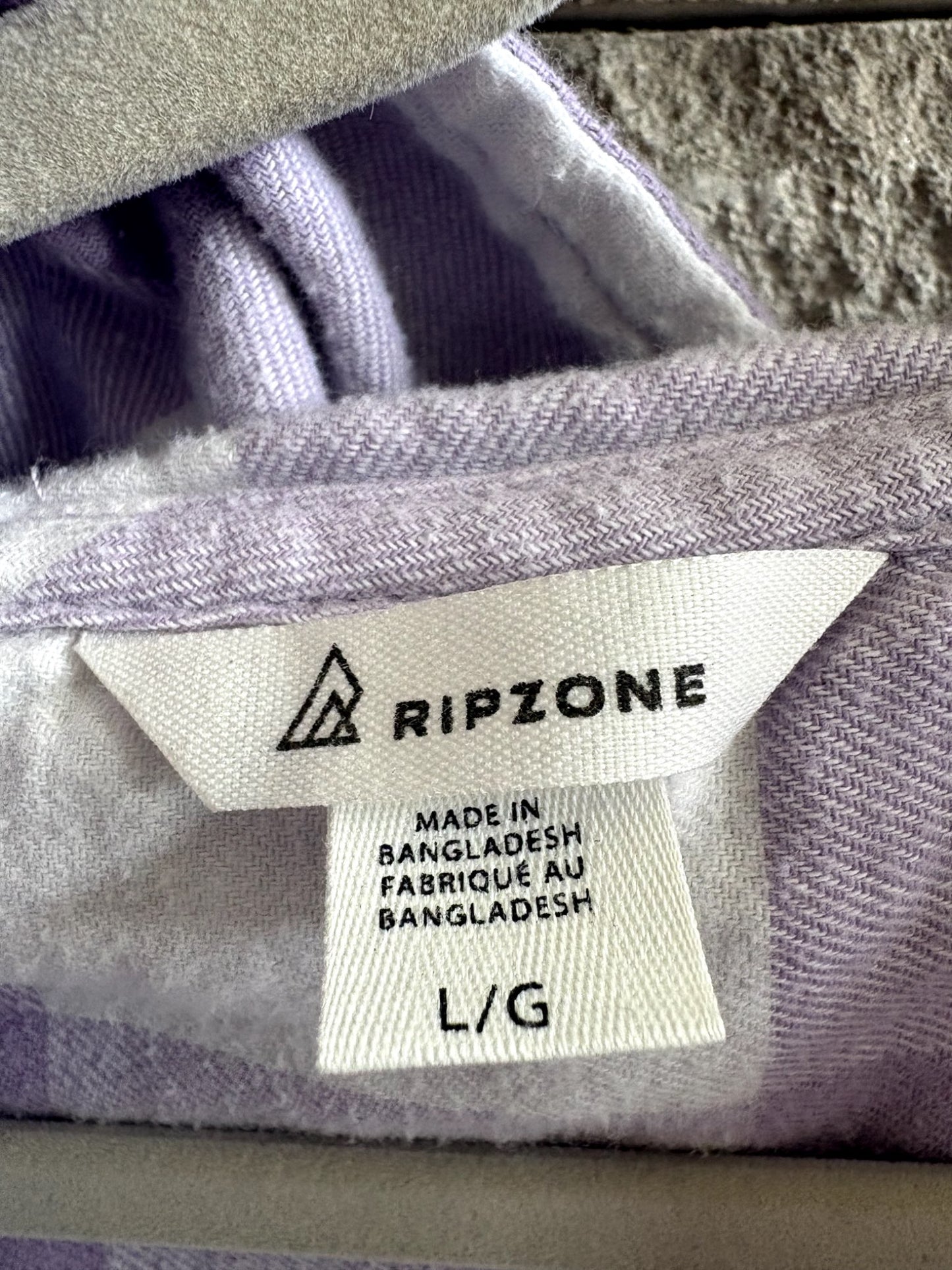 Ripzone VGUC Plaid  Button Down Hooded Shirt - Size L, Kids 10