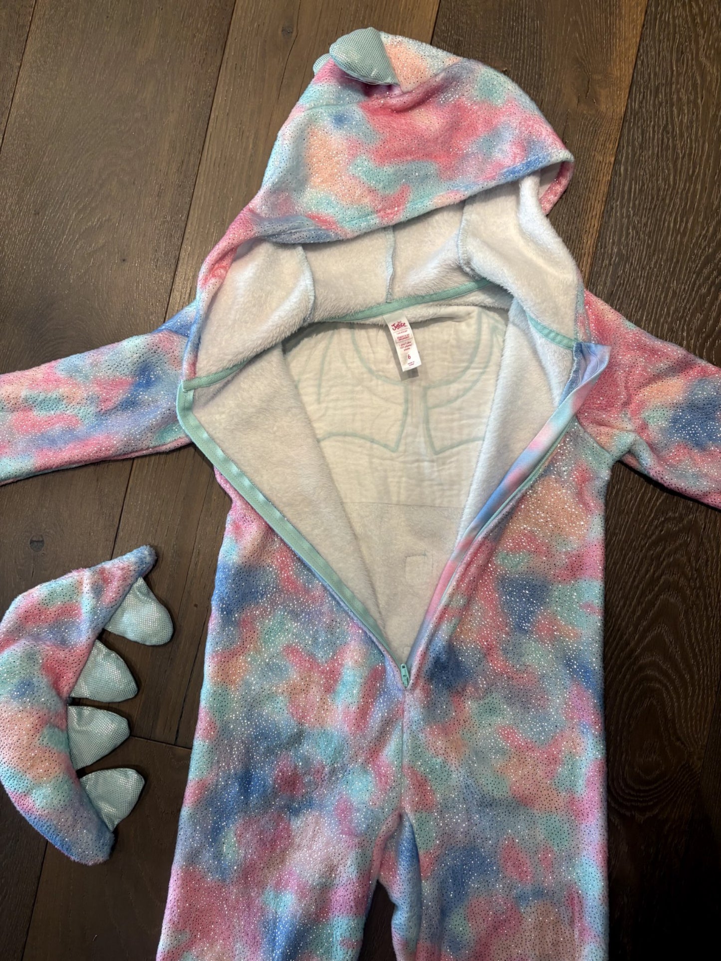 EUC "Justice" Dragon Onesie - Size 6 Pastel Marble coloured with sparkles, Kids 6/6X
