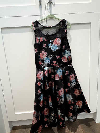 EUC "Paper Doll" Dress - Size 10, Kids 10 (medium)