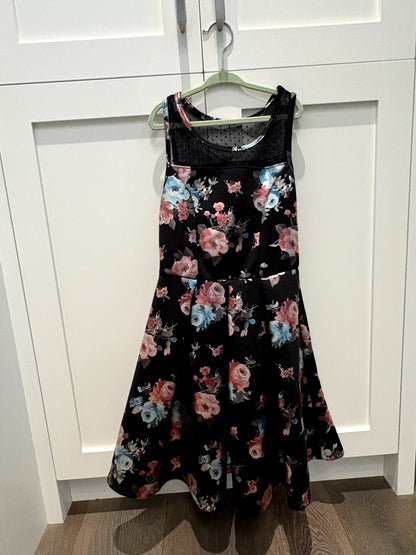 EUC "Paper Doll" Dress - Size 10, Kids 10 (medium)