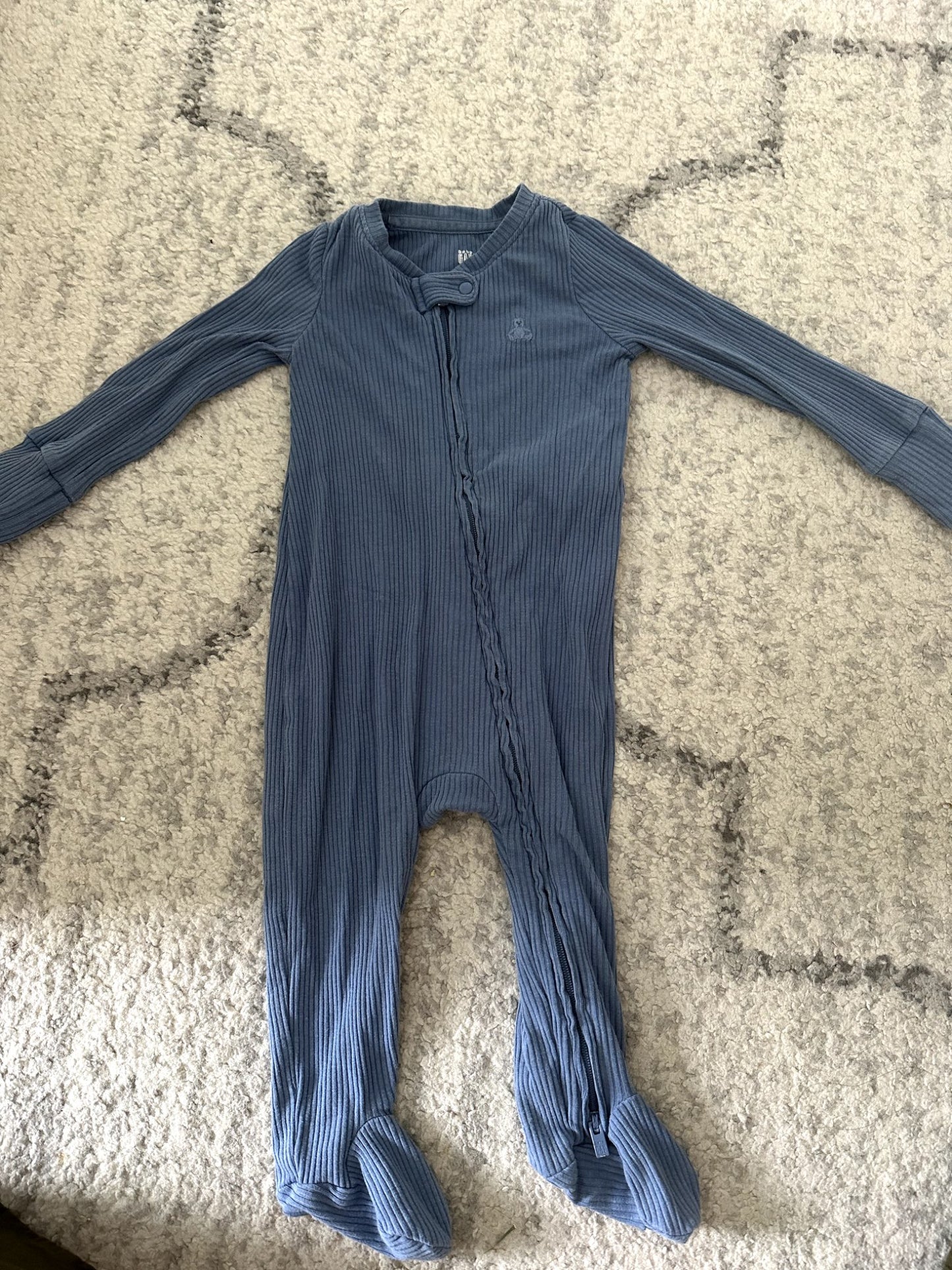 Baby Gap Blue Sleeper - 6-9M, Kids 9 Month (6-9M)