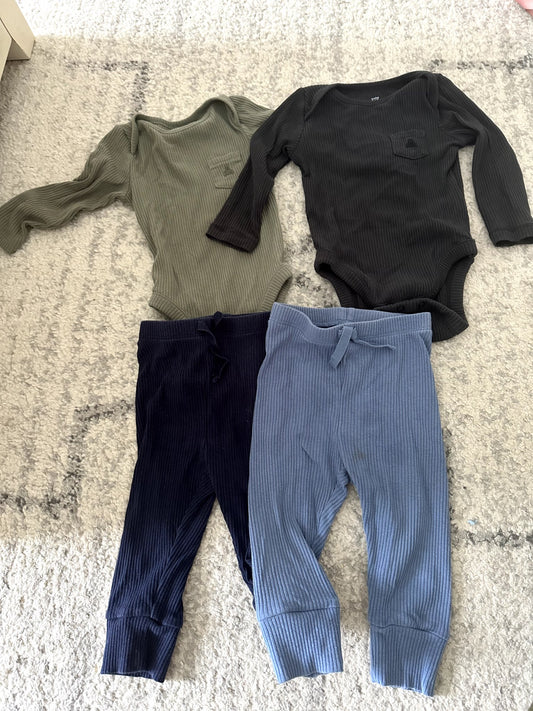 Gap 2 Shirts/Pants Set - 6-12M, Kids 12 Month (9-12M)